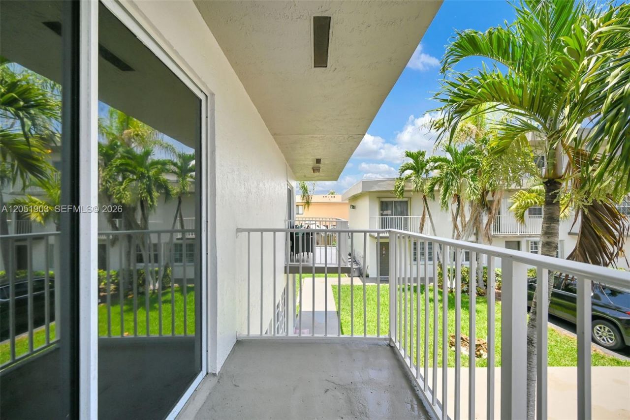 7510 SW 152nd Ave , Unit B107, Miami, FL 33193 Photo