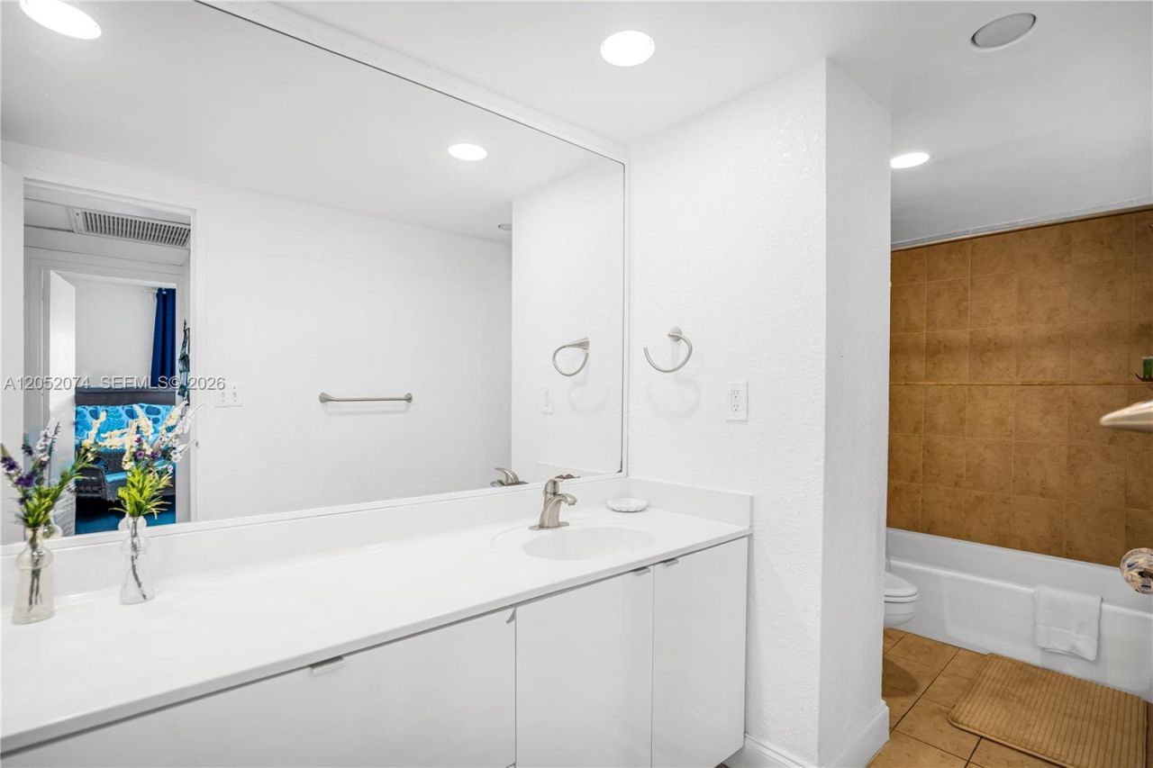 4001 S Ocean Dr , Unit 12P, Hollywood, FL 33019 Photo