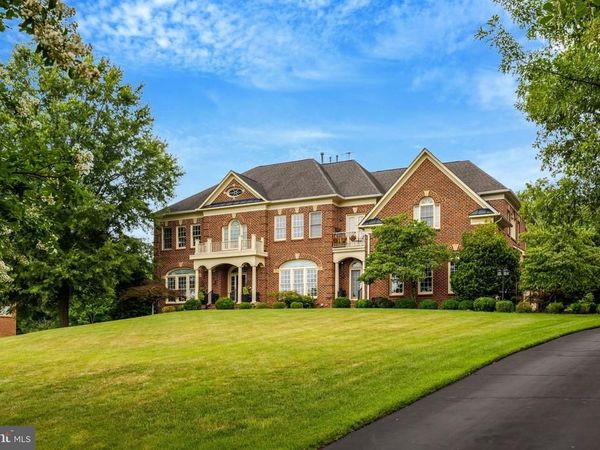 11042 HEATHLAND DRIVE , OAKTON, VA 22124