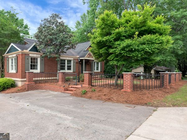 952 Wayside Street NW, Cornelia, GA 30531