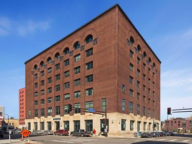 250 Park Avenue, Unit 404, Minneapolis, MN 55415