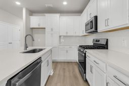 1047 Dusk Drive photo 4