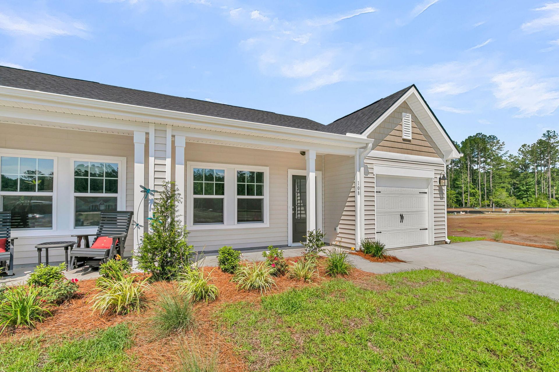 1047 Dusk Drive Photo 7