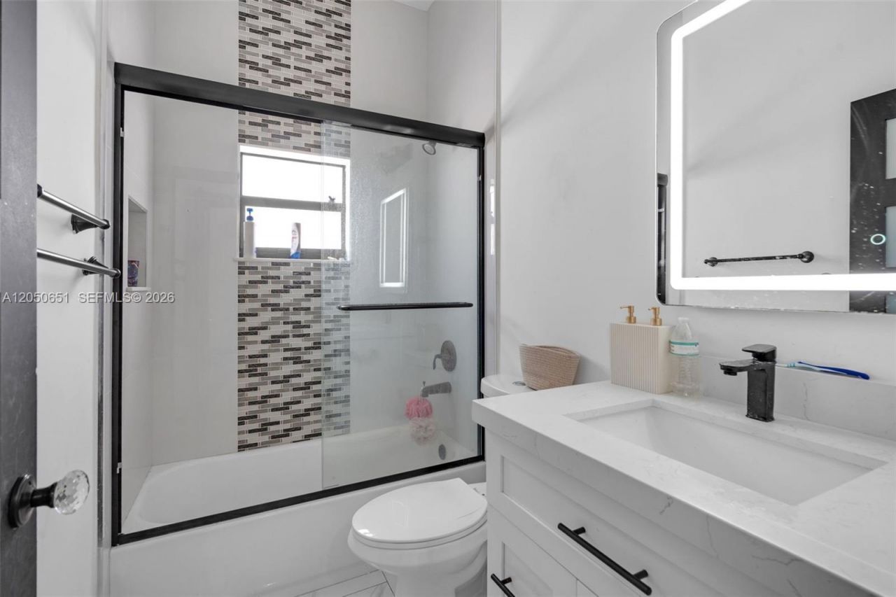 725 Mercury St , West Palm Beach, FL 33406 Photo