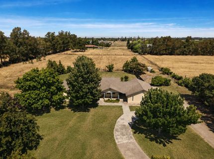 11220 N Golfview Rd, Lodi, CA 95240 Photo