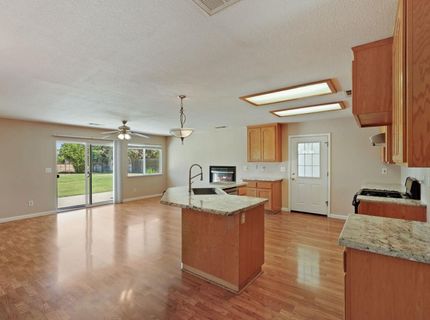 11220 N Golfview Rd, Lodi, CA 95240 Photo