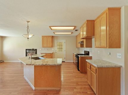 11220 N Golfview Rd, Lodi, CA 95240 Photo