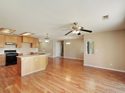 11220 N Golfview Rd, Lodi, CA 95240 Photo