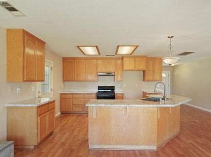 11220 N Golfview Rd, Lodi, CA 95240 Photo