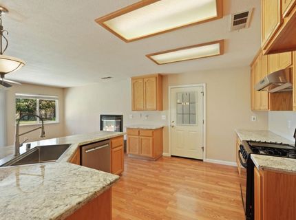 11220 N Golfview Rd, Lodi, CA 95240 Photo