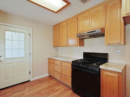 11220 N Golfview Rd, Lodi, CA 95240 Photo