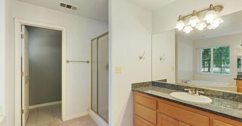 11220 N Golfview Rd, Lodi, CA 95240 Photo
