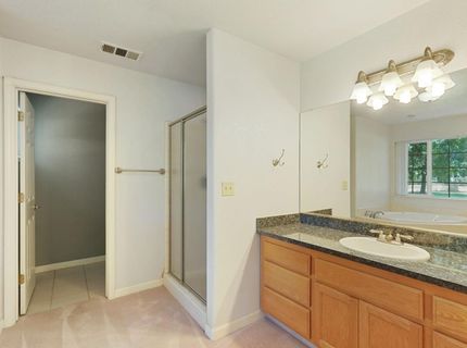 11220 N Golfview Rd, Lodi, CA 95240 Photo
