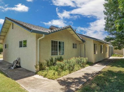 11220 N Golfview Rd, Lodi, CA 95240 Photo