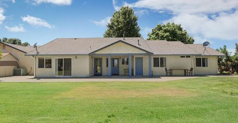 11220 N Golfview Rd, Lodi, CA 95240 Photo
