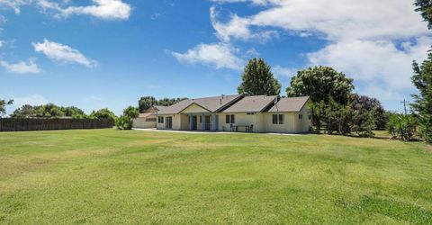 11220 N Golfview Rd, Lodi, CA 95240 Photo