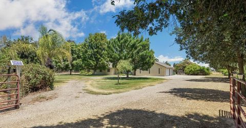 11220 N Golfview Rd, Lodi, CA 95240 Photo
