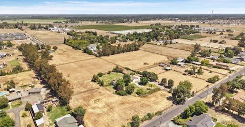 11220 N Golfview Rd, Lodi, CA 95240 Photo