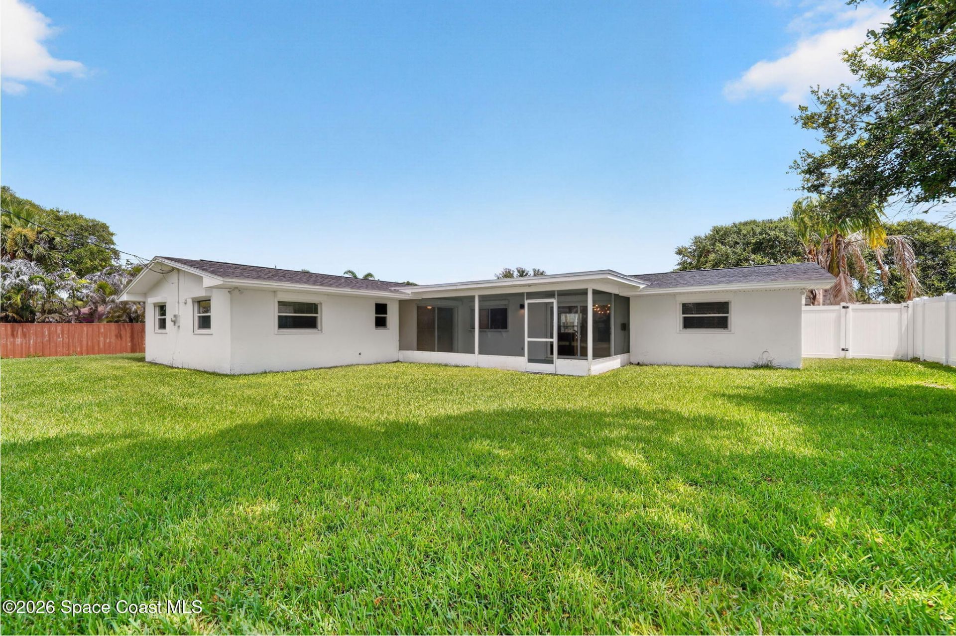 311 12th Terrace, Indialantic, FL 32903 Photo