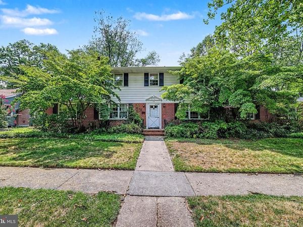 30 EVELYN AVENUE, VINELAND, NJ 08360