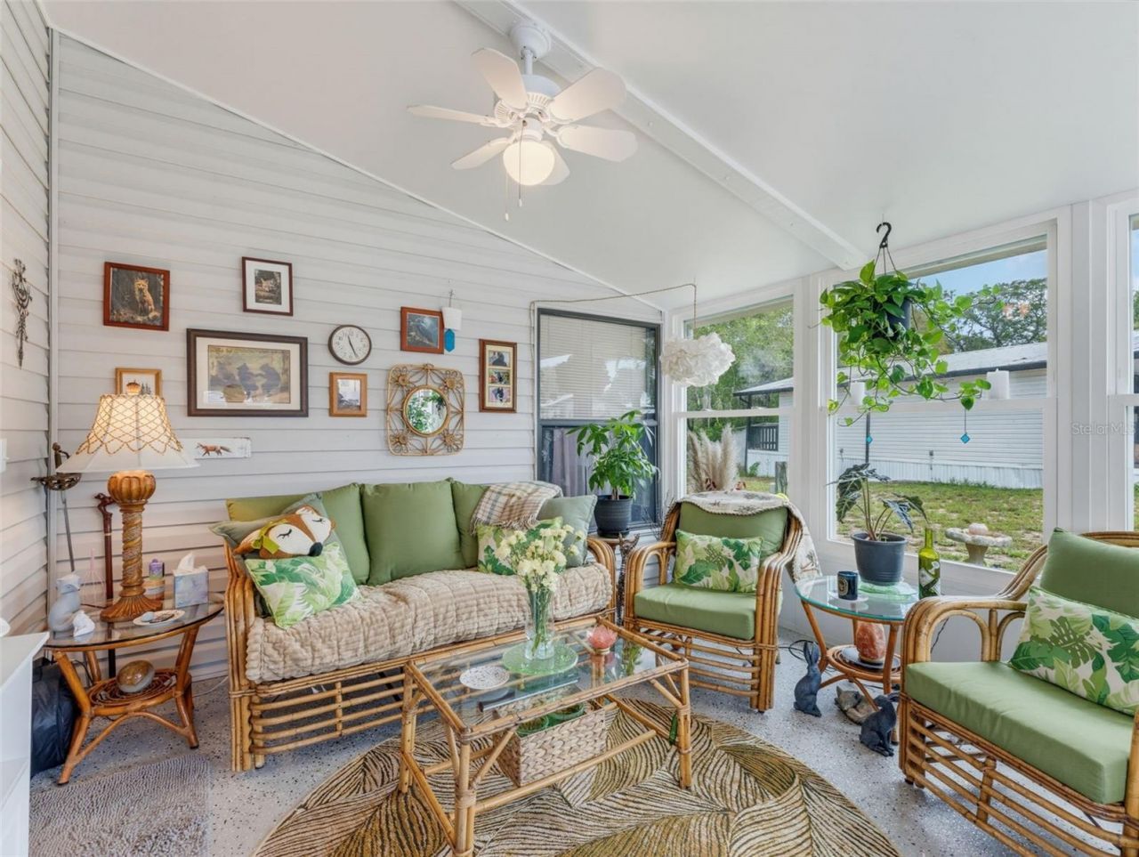 9528 Gray Fox Drive , Weeki Wachee, FL 34613 Photo