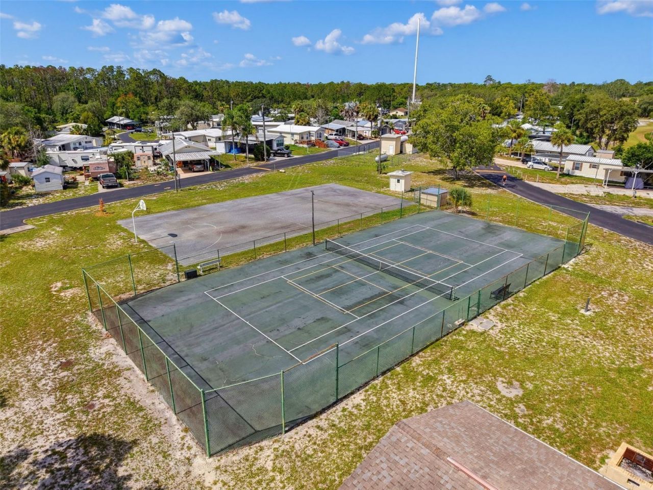 9528 Gray Fox Drive , Weeki Wachee, FL 34613 Photo