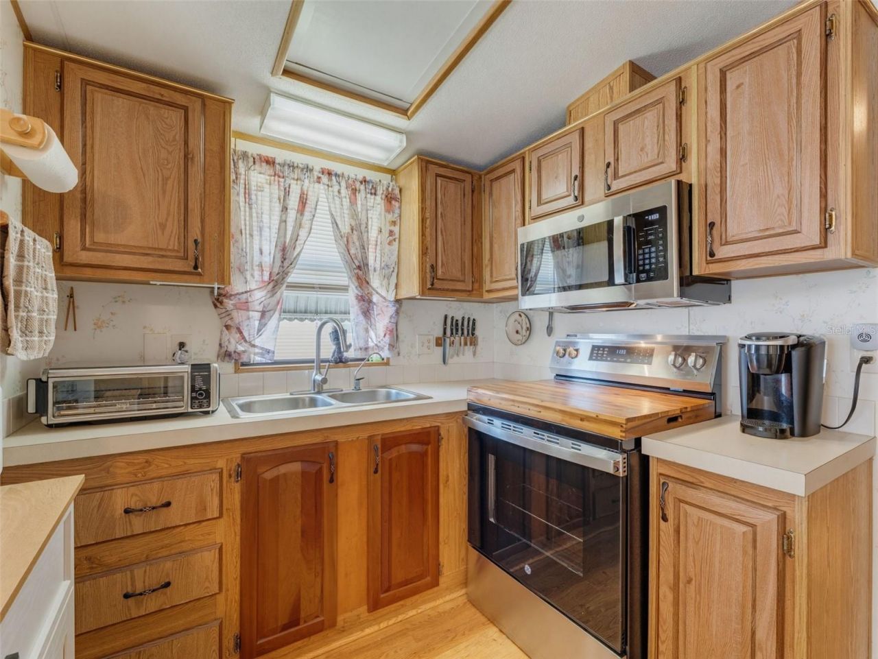 9528 Gray Fox Drive , Weeki Wachee, FL 34613 Photo
