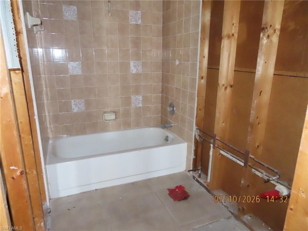 6012 Timberwood Cir , Unit 212, Fort Myers, FL 33908 Photo