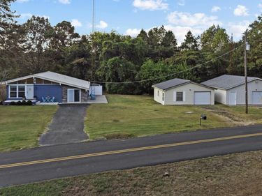2744 Lakeview Church Road, Benton, KY 42025
