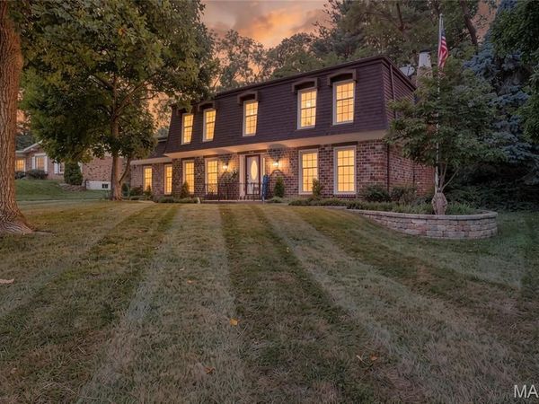 70 Glen Cove Drive, Chesterfield, MO 63017
