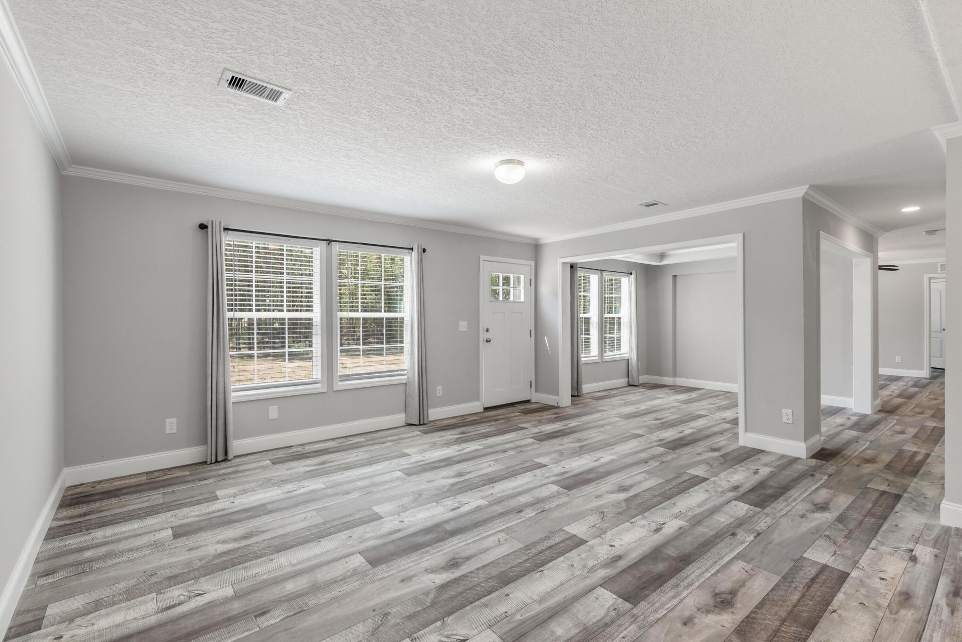 299 Friendship Circle Photo 16