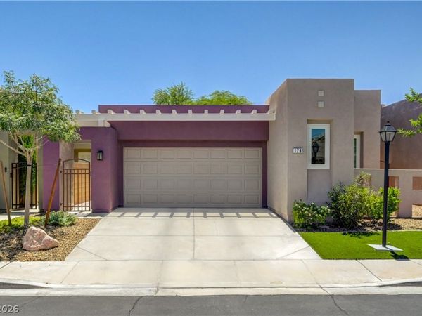179 Staten Island Avenue , Las Vegas, NV 89123