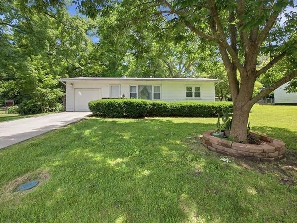 3133 Iowa Street, Leavenworth, KS 66048