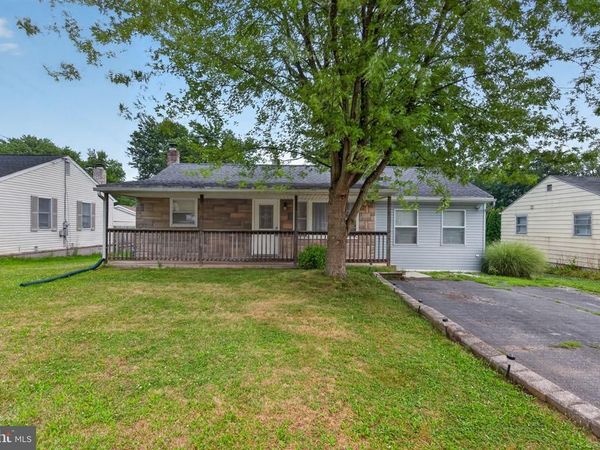 2725 OAKLAND ROAD, DOVER, PA 17315