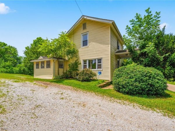 1476 Kracker Street NW, Massillon, OH 44646