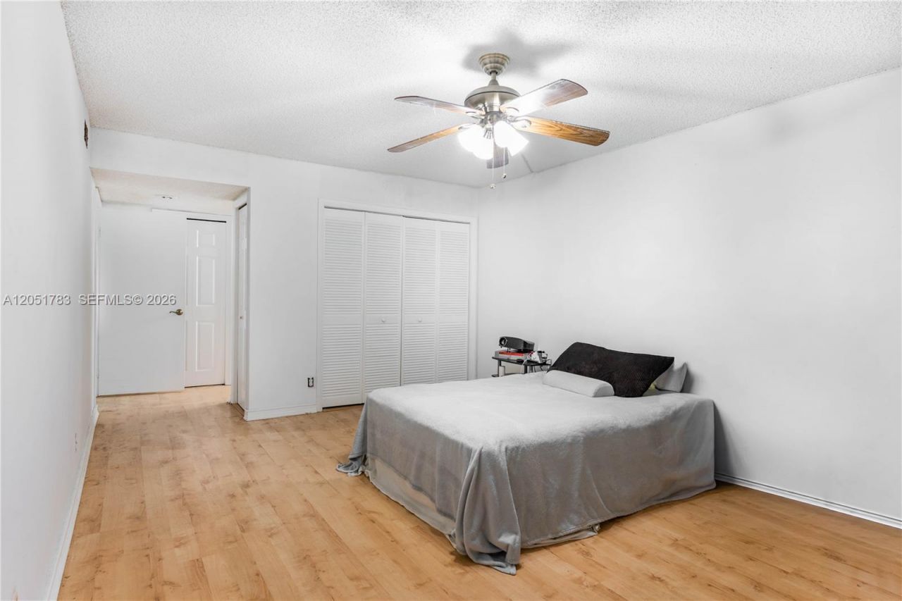 16200 Golf Club Rd , Unit 109, Weston, FL 33326 Photo