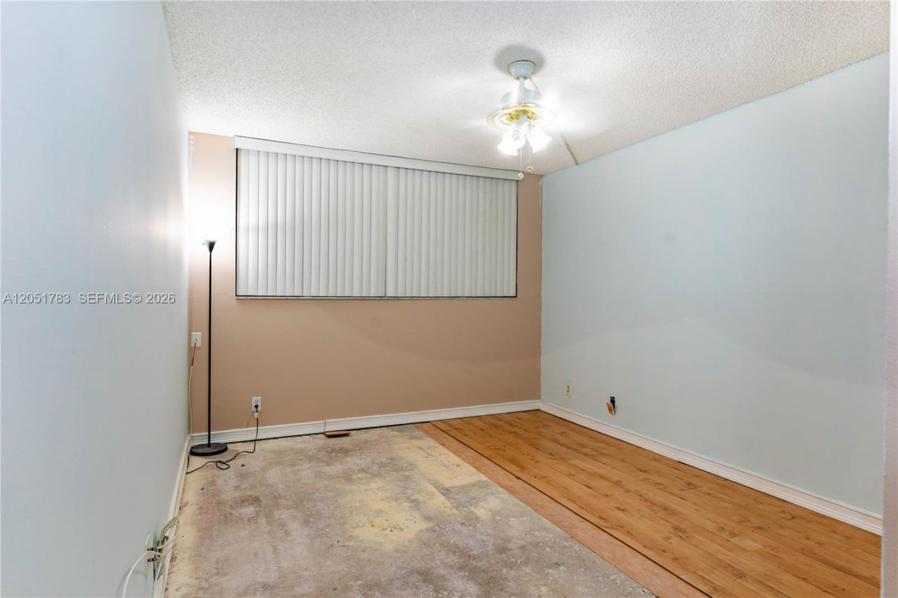 16200 Golf Club Rd , Unit 109, Weston, FL 33326 Photo