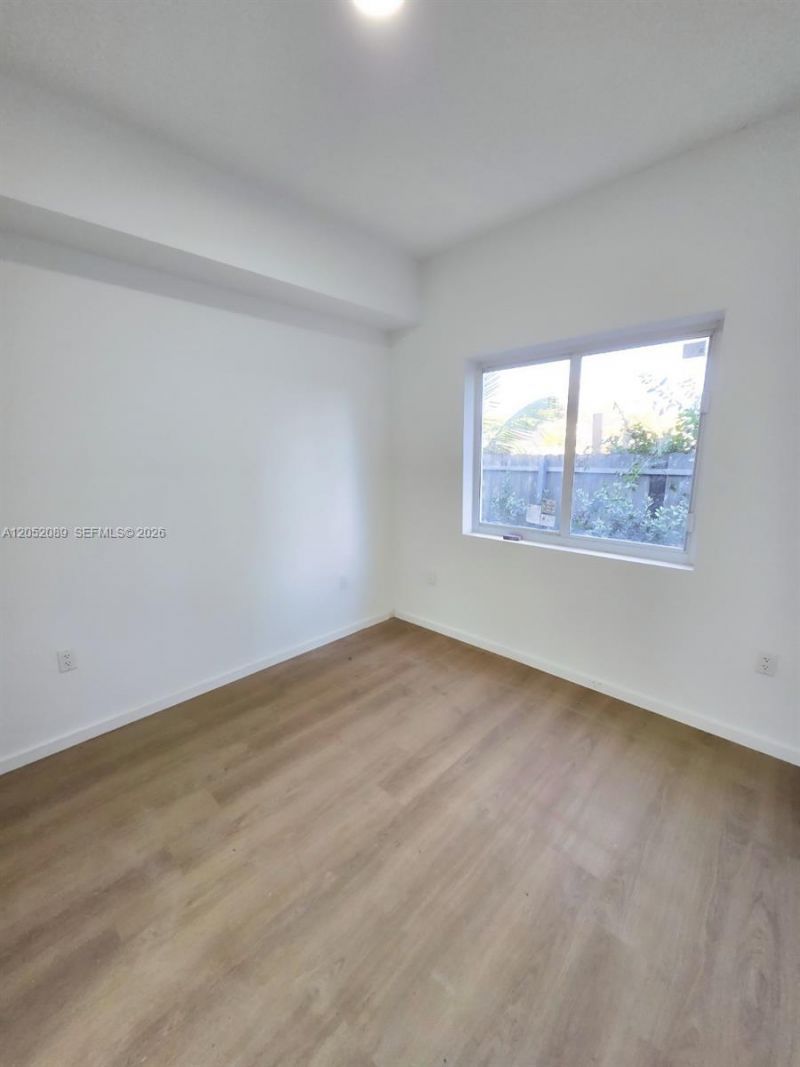 8106 NE 1st Ave , Unit 12, Miami, FL 33138 Photo