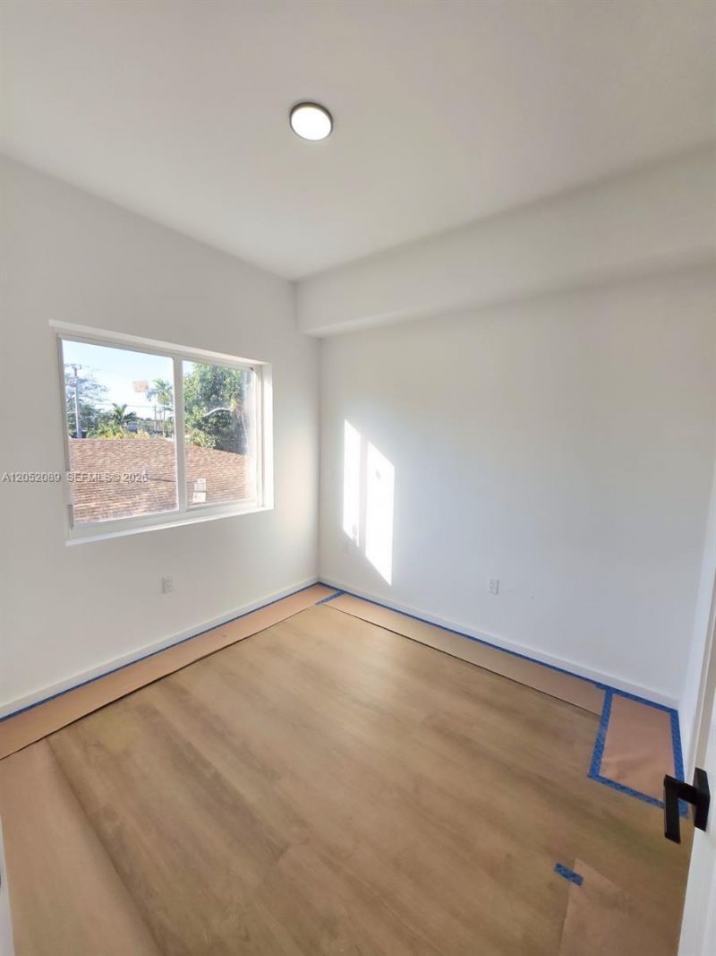 8106 NE 1st Ave , Unit 12, Miami, FL 33138 Photo