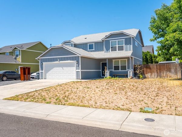 534 N Mississippi Drive , Moses Lake, WA 98837