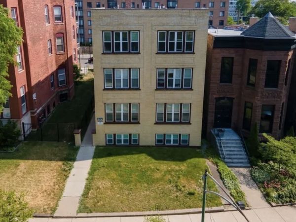 619 E Groveland Park , Unit 2W, Chicago, IL 60616