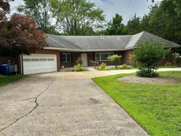 4 CHESTER AVENUE , MEDFORD, NJ 08055
