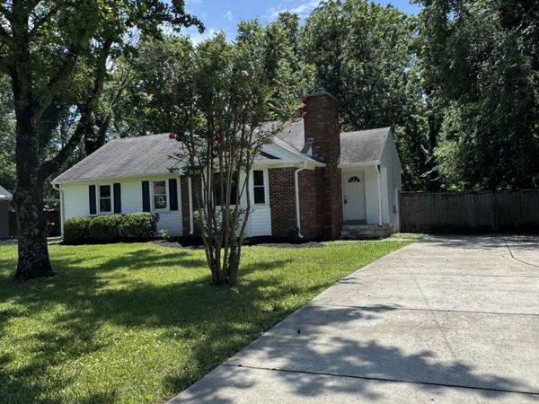 121 Sunnymeade Dr , Mount Juliet, TN 37122
