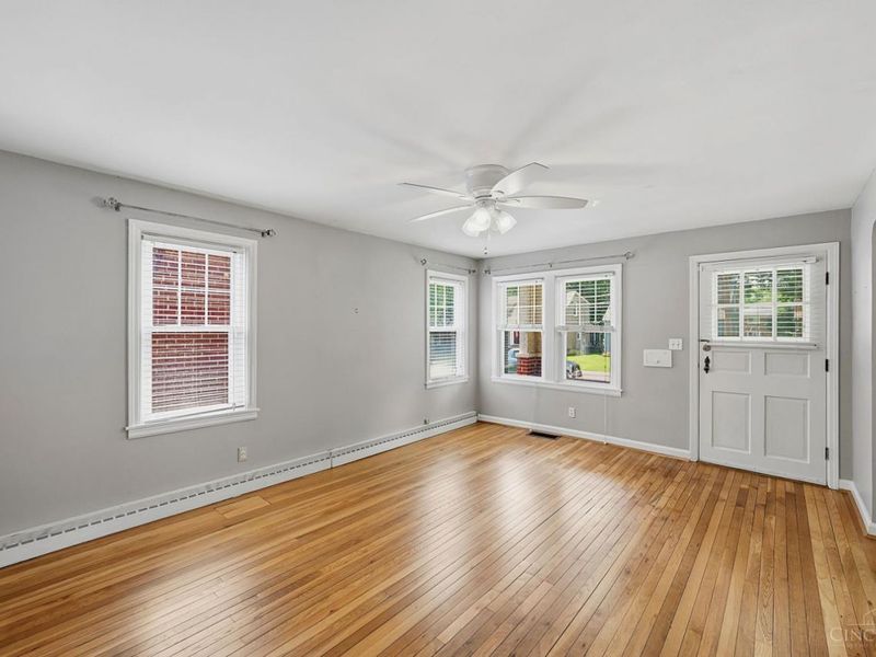 6420 Girard Avenue, Cincinnati, OH 45213 Photo 4