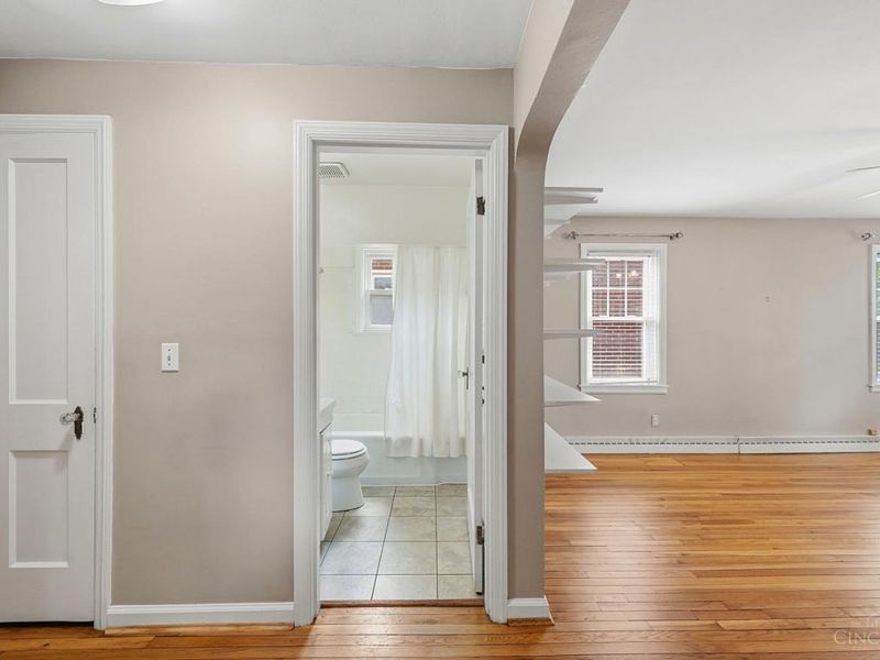 6420 Girard Avenue, Cincinnati, OH 45213 Photo 6