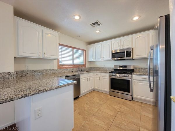 6360 Eldorado Pines Avenue , Las Vegas, NV 89139