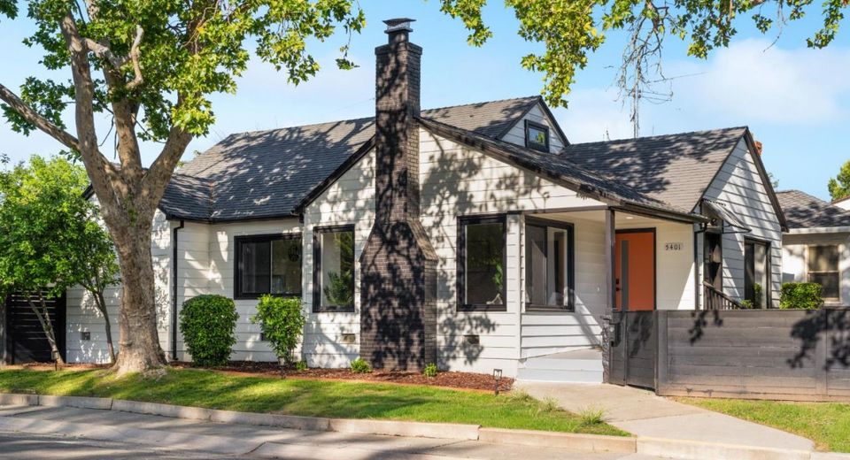 5401 J St, Sacramento, CA 95819 Photo