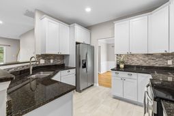 2813 Bottlebrush Court photo 4