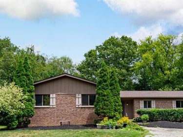 2120 Arbor Avenue, Wixom, MI 48393