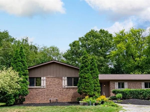2120 Arbor Avenue, Wixom, MI 48393
